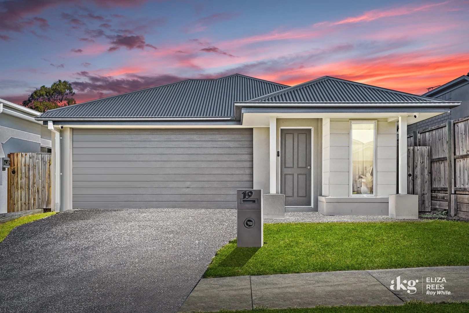 19 Lemon Crescent, Greenbank QLD 4124