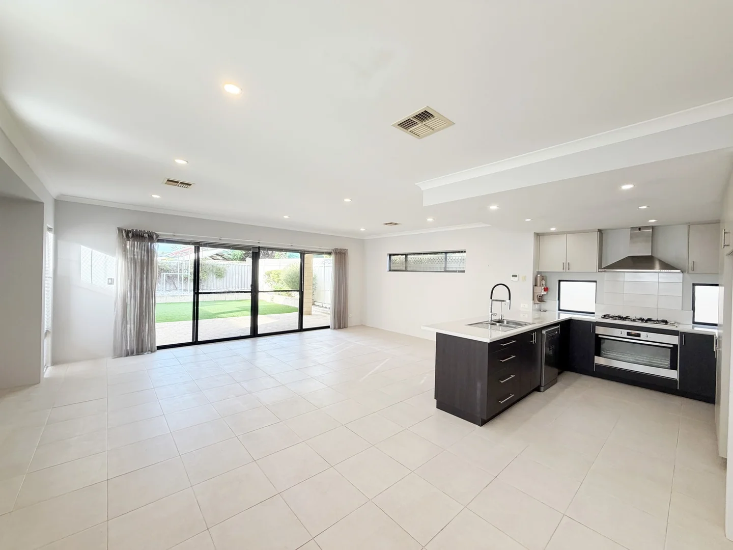 Additional image 3 of 332 The Strand, Dianella WA 6059