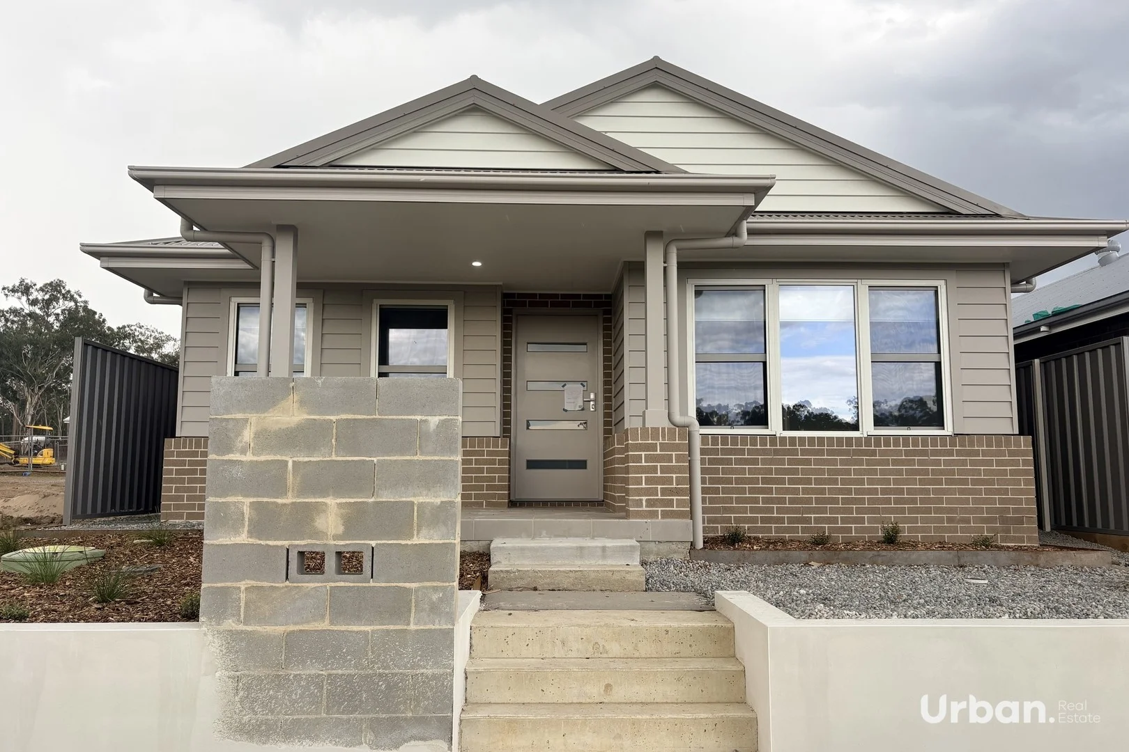 66 Caphilly Parkway, North Rothbury NSW 2335