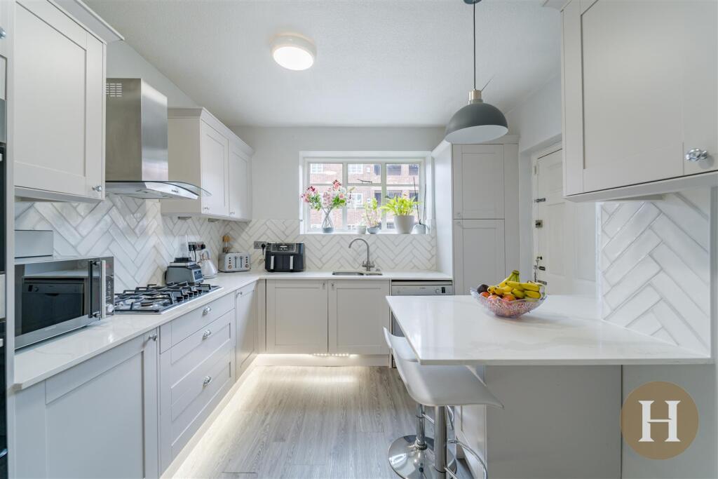 Viceroy Close, Edgbaston, Birmingham, B5 photo 4