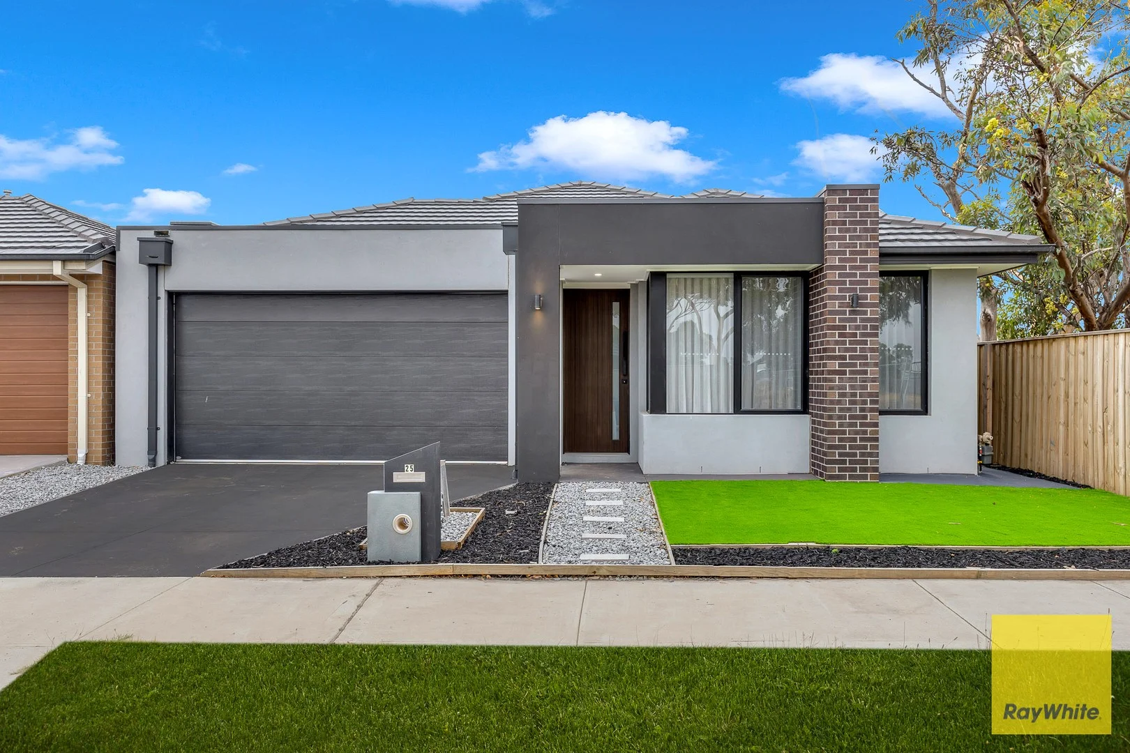 25 Lowell Road, Tarneit VIC 3029