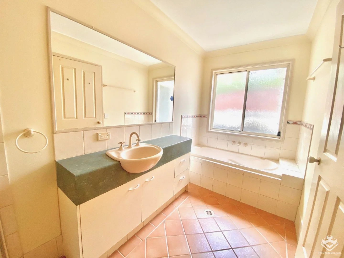 Additional image 8 of ID:21109508/16 Mulyan Place, Ashmore QLD 4214