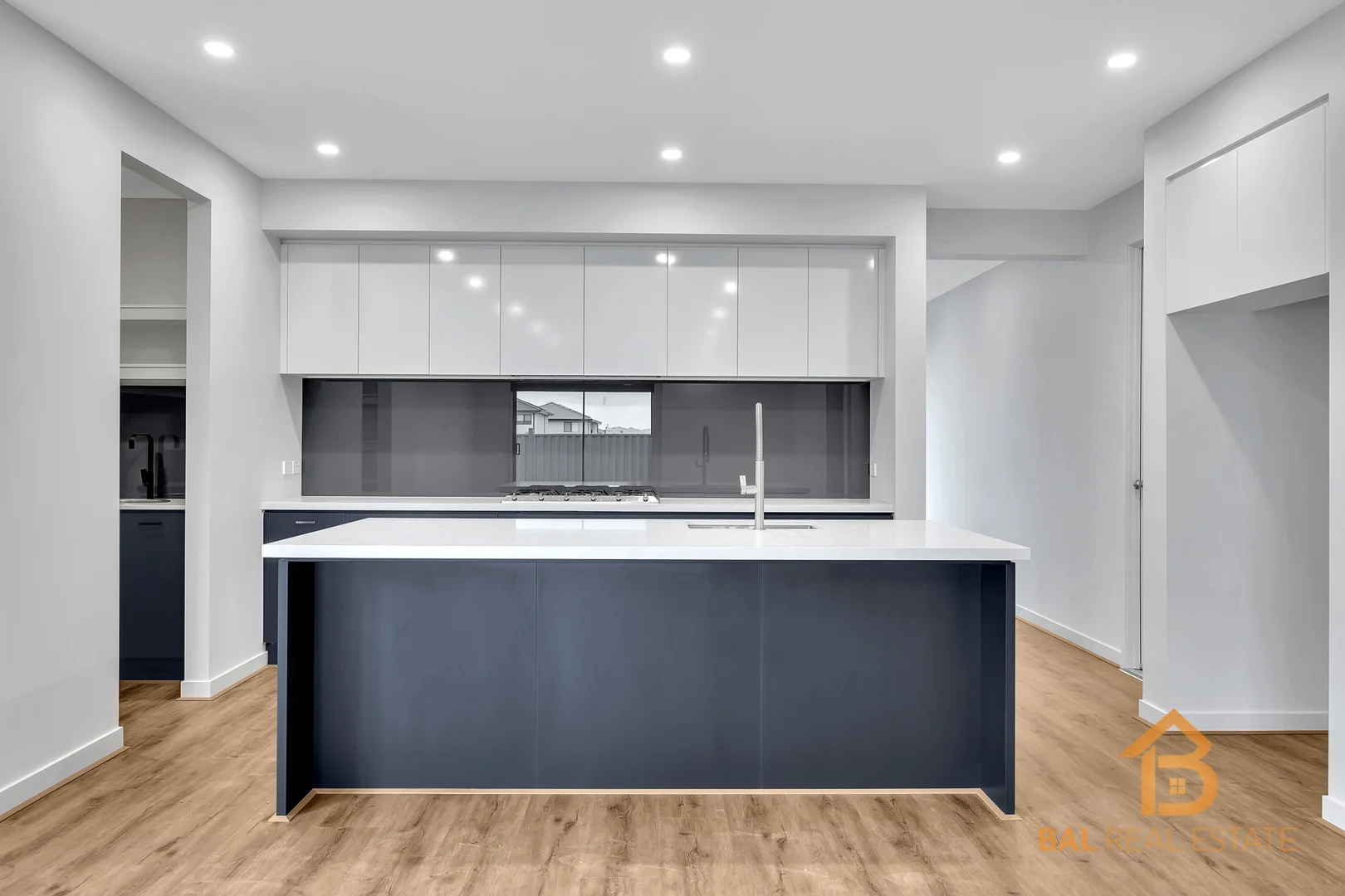Additional image 3 of 28 Opulent Boulevard, Tarneit VIC 3029