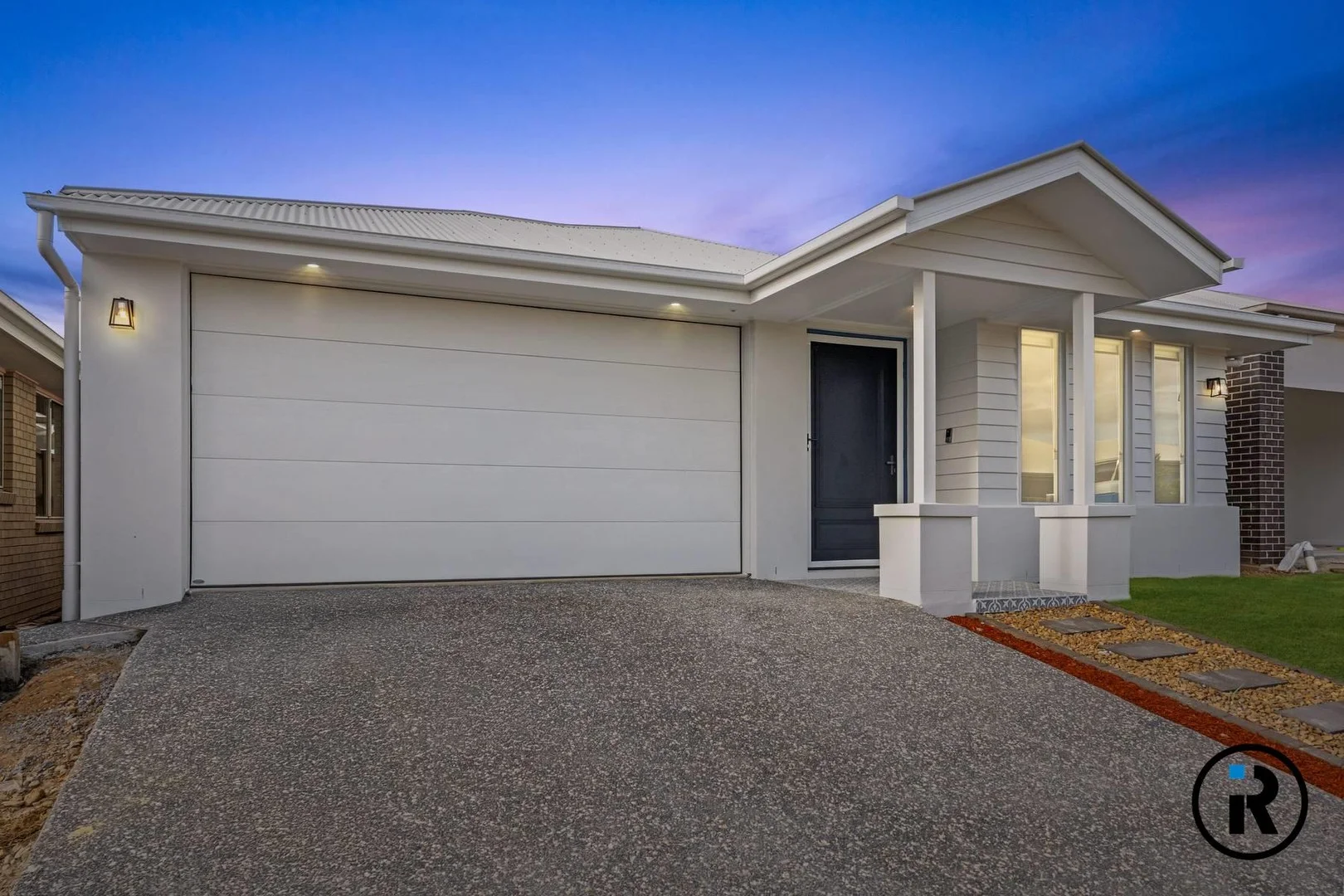 10 Helios Street, White Rock QLD 4306