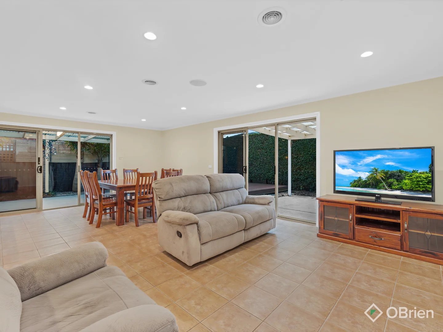 Additional image 11 of 54 Ferndown Drive, Cranbourne VIC 3977
