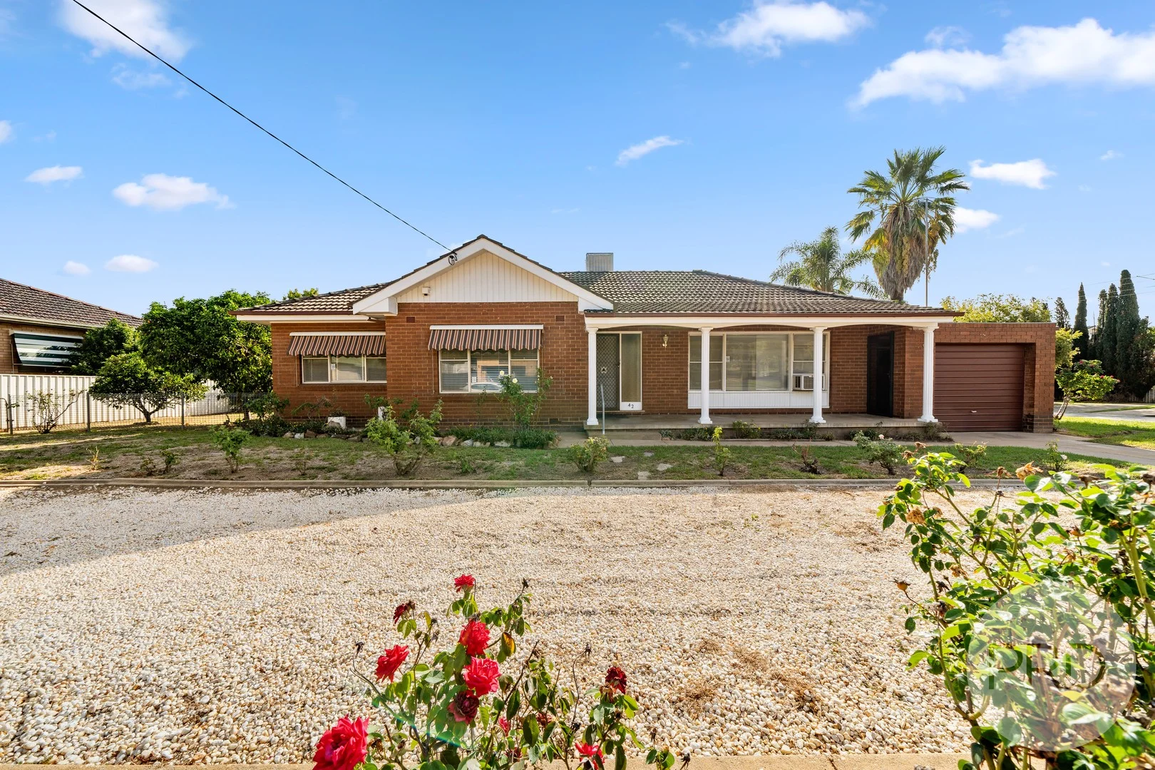 42 Nixon Cres, Tolland NSW 2650