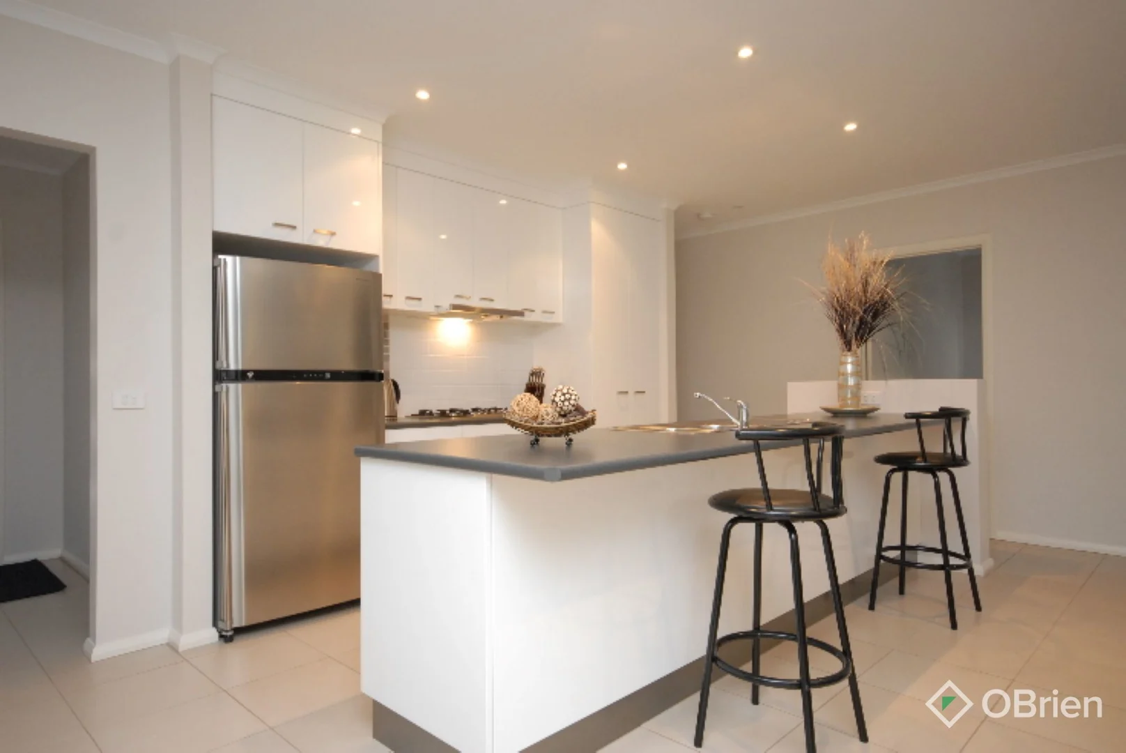 24 Eastern View Drive, Eastwood VIC 3875 photo 3