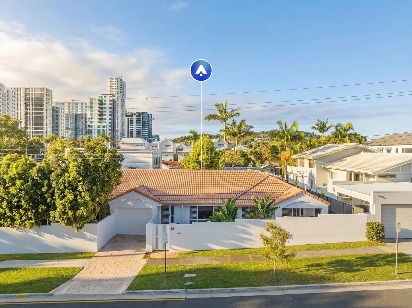 2/2 Deodar Drive, Burleigh Heads QLD 4220