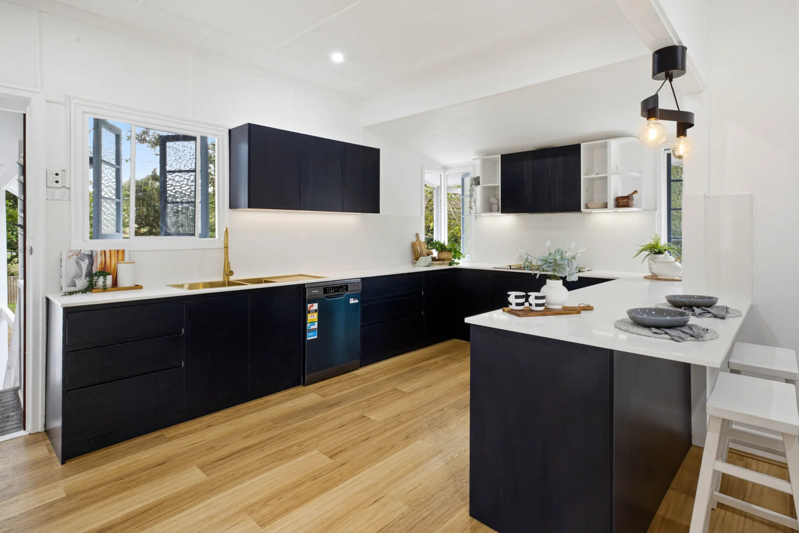 Additional image 2 of 11 Gibson Crescent, Holland Park QLD 4121