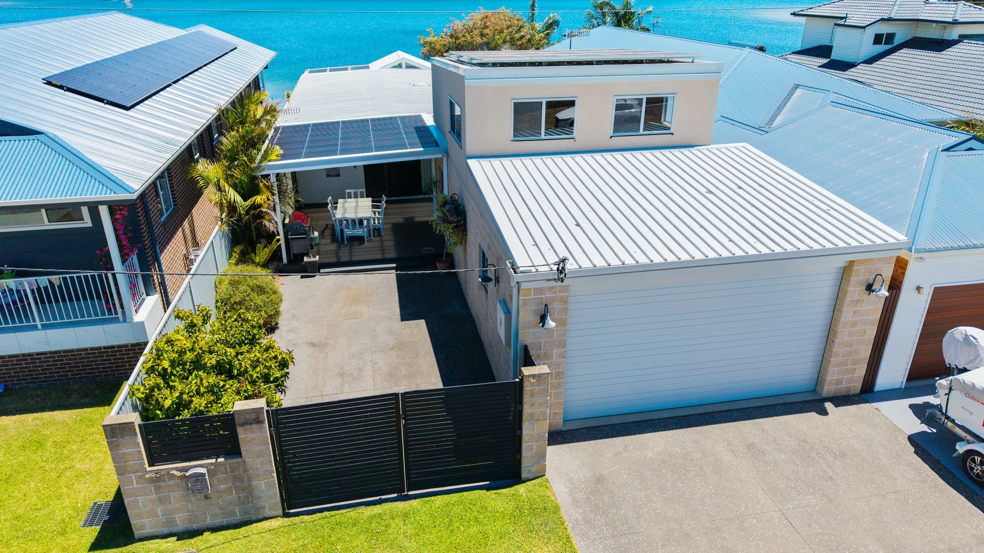 33 Lake View Dr, Burrill Lake NSW 2539