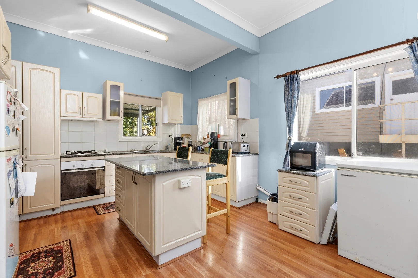 51 Commins Street, Junee NSW 2663 photo 4