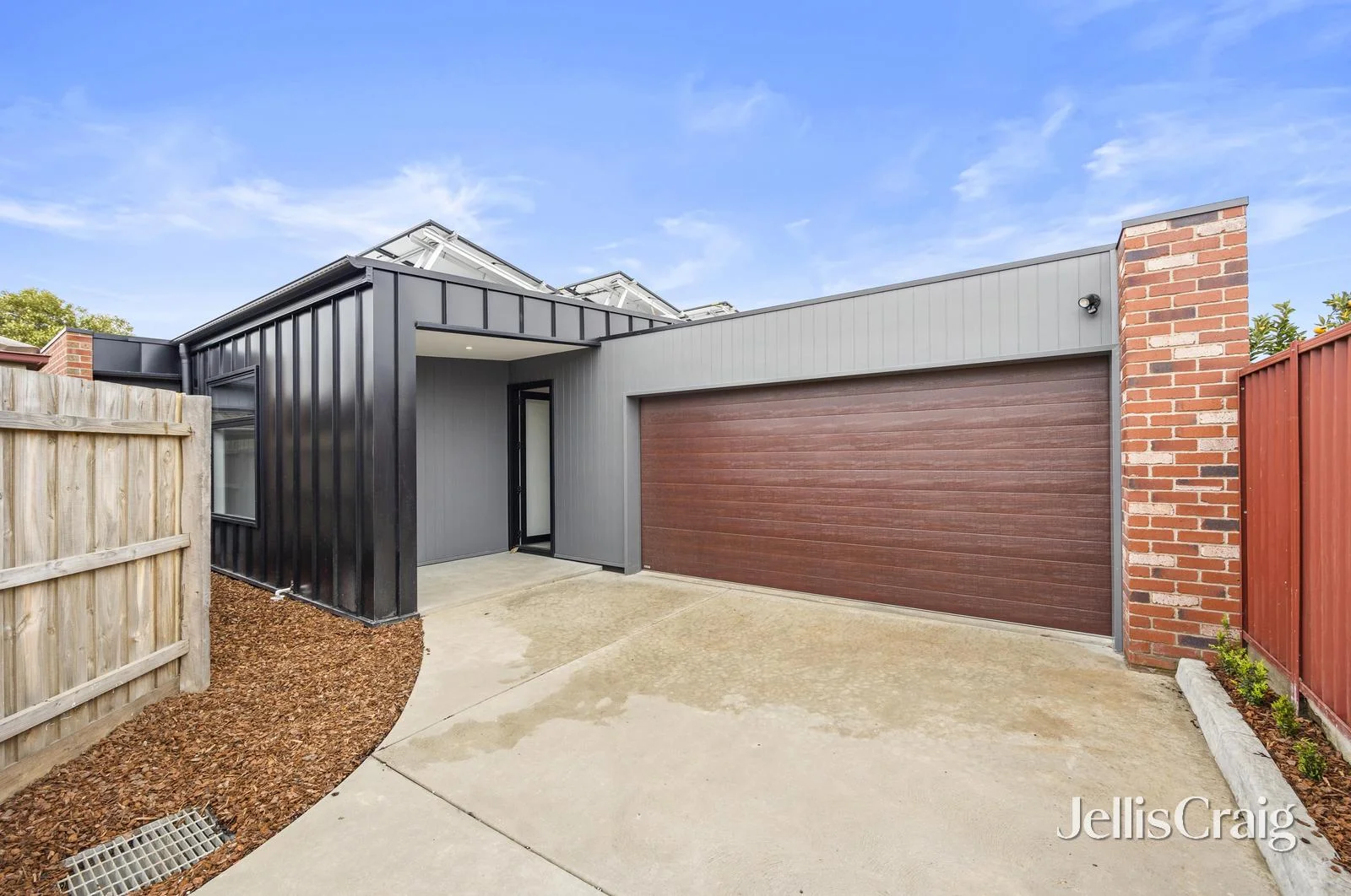 2/110 Cuthberts Road, Alfredton VIC 3350