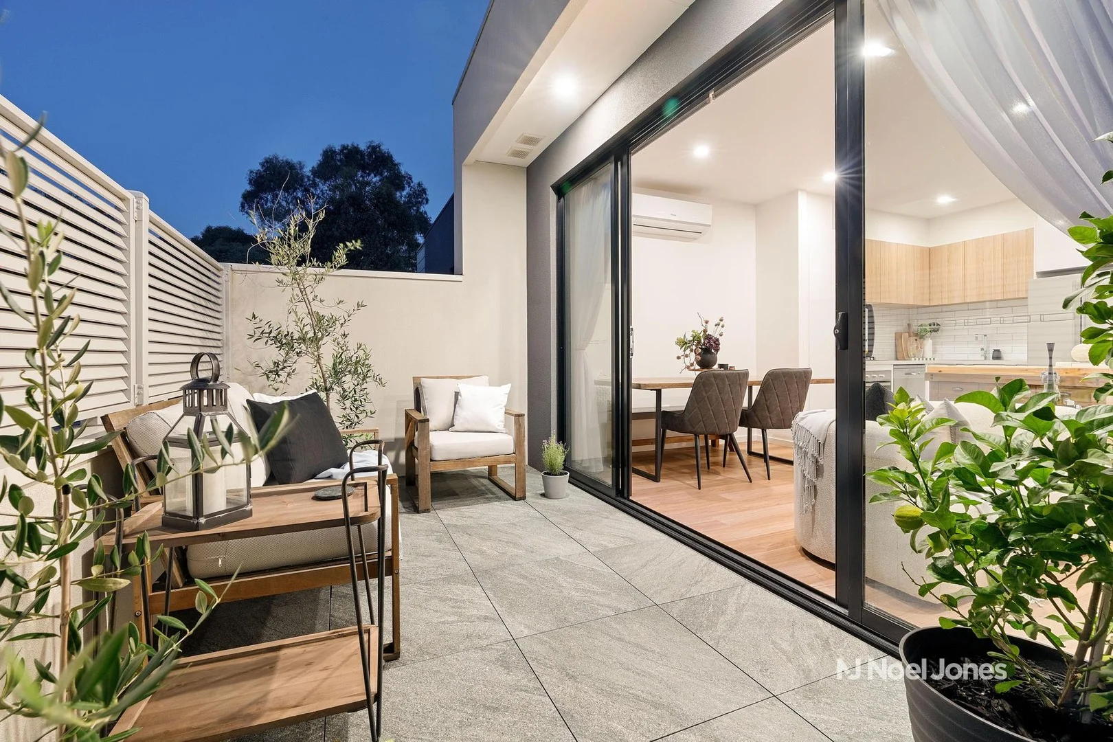 4/27 Gresford Road, Wantirna VIC 3152