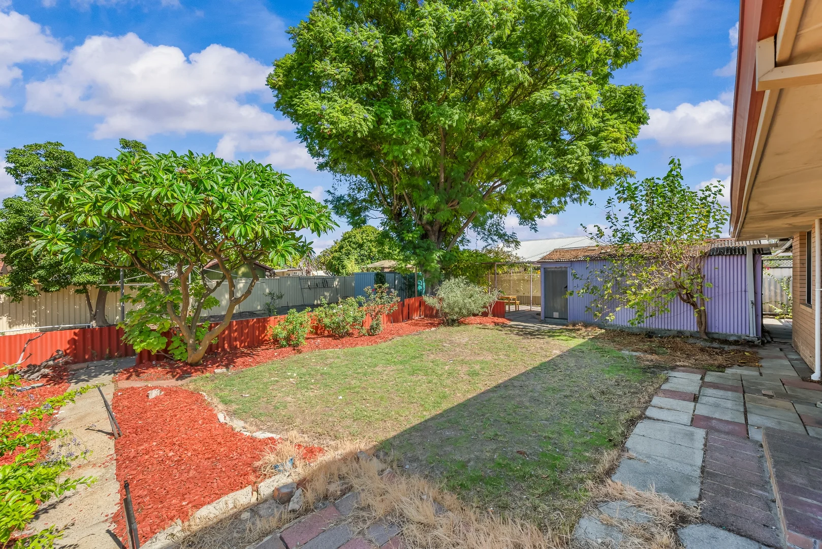 Additional image 22 of 290 Robinson Avenue, Cloverdale WA 6105