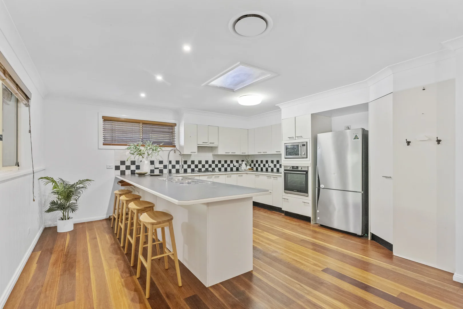Additional image 6 of 50 Lakedge Avenue, Berkeley Vale NSW 2261