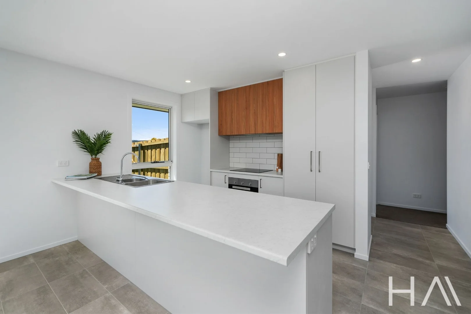 Additional image 7 of 2/8 Kenbrae Avenue, Glenorchy TAS 7010
