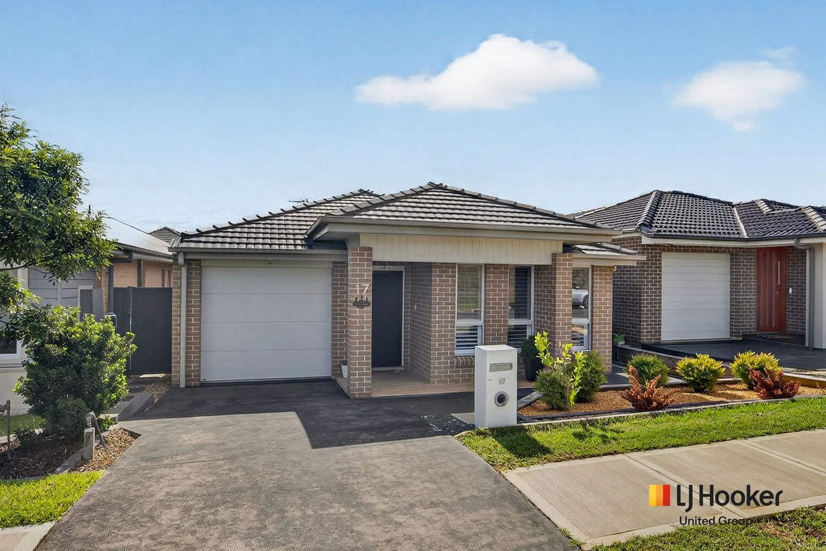 17 Cuthbert Street, Spring Farm NSW 2570