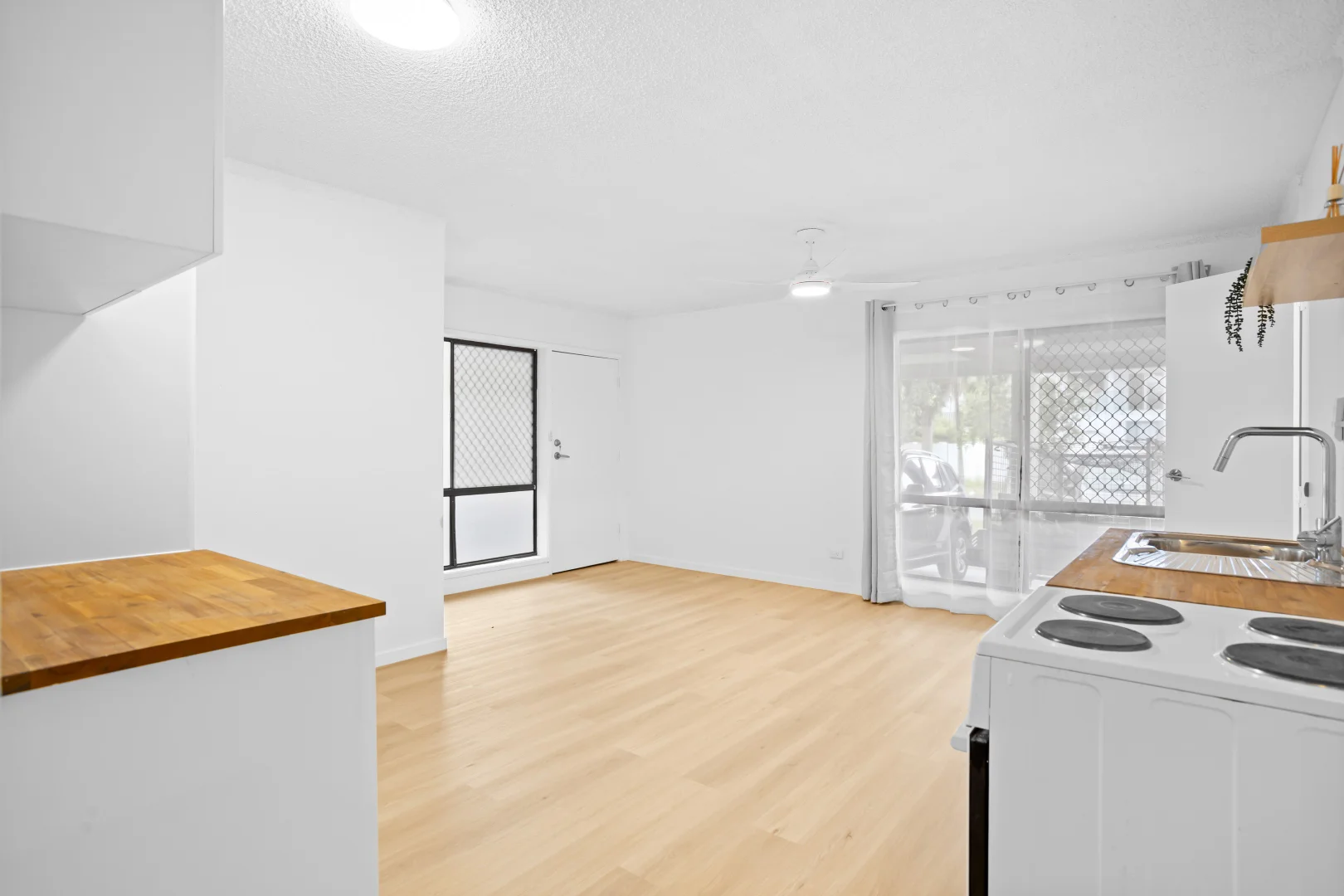 Additional image 3 of 1/44 Sunrise Boulevard, Surfers Paradise QLD 4217