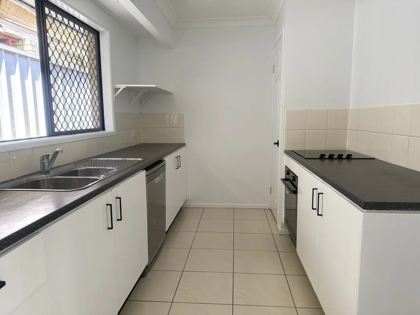 131 Beaufort Place, Deception Bay QLD 4508 photo 2