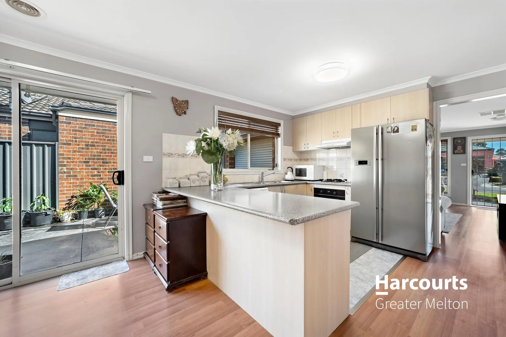 3 Maculata Place, Manor Lakes VIC 3024 photo 4