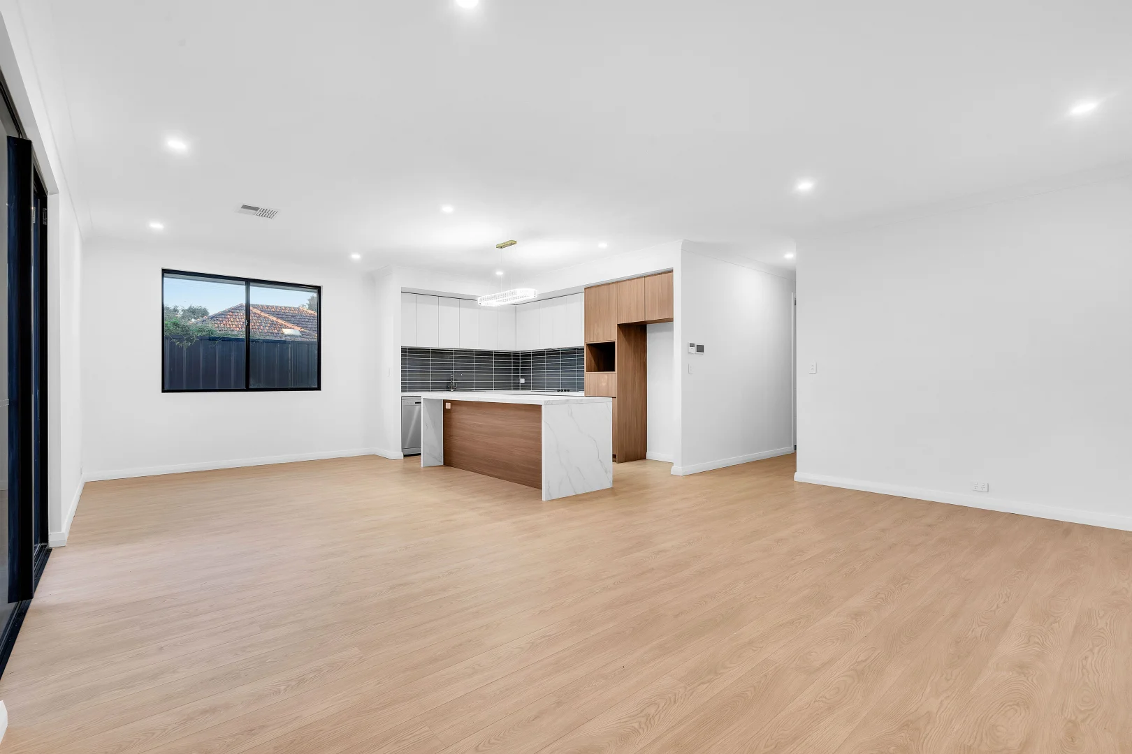 Additional image 5 of 1/64/Alexandrina Road, Mount Barker SA 5251