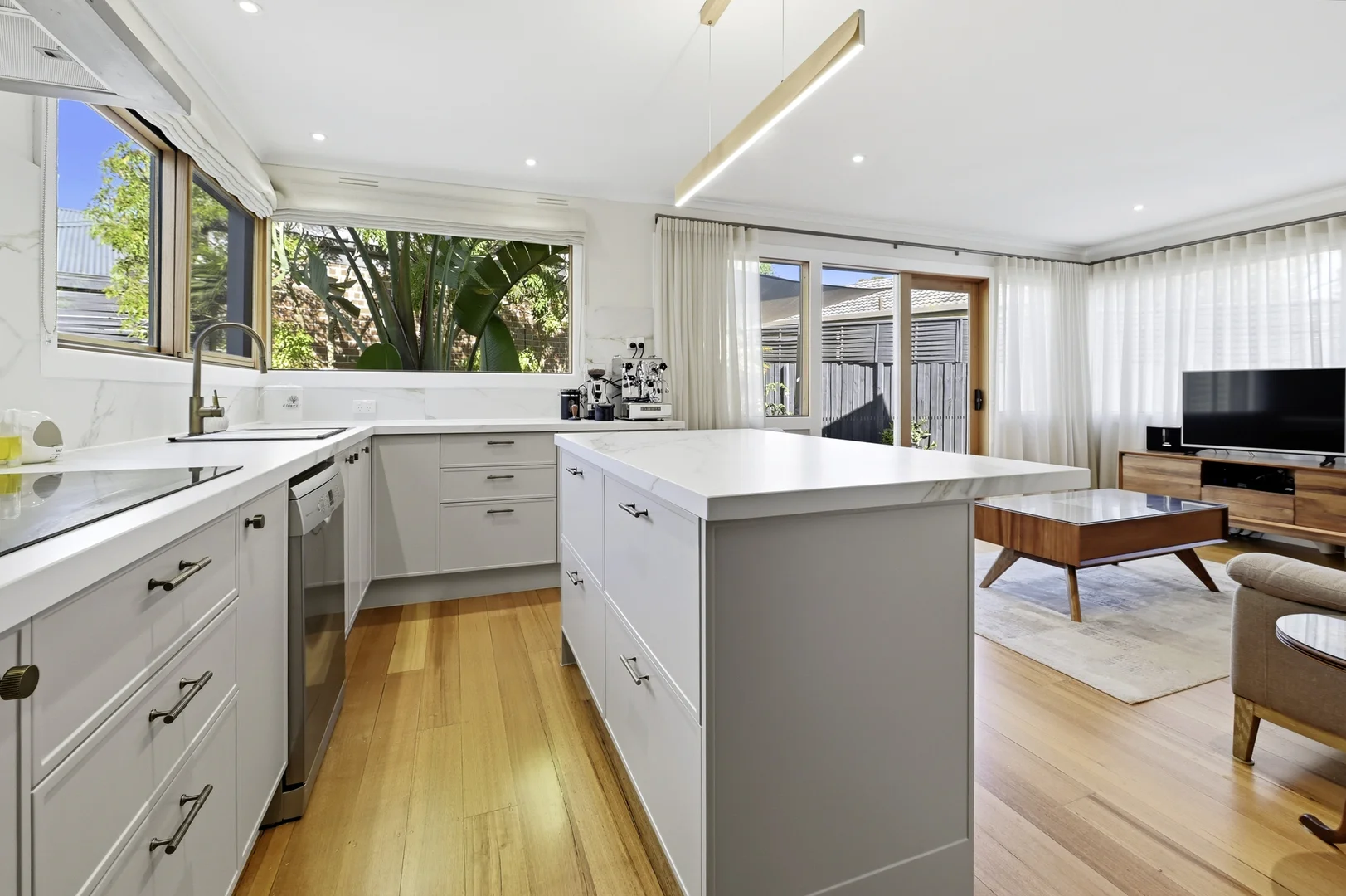Additional image 7 of 1/66 Rosstrevor Crescent, Mitcham VIC 3132
