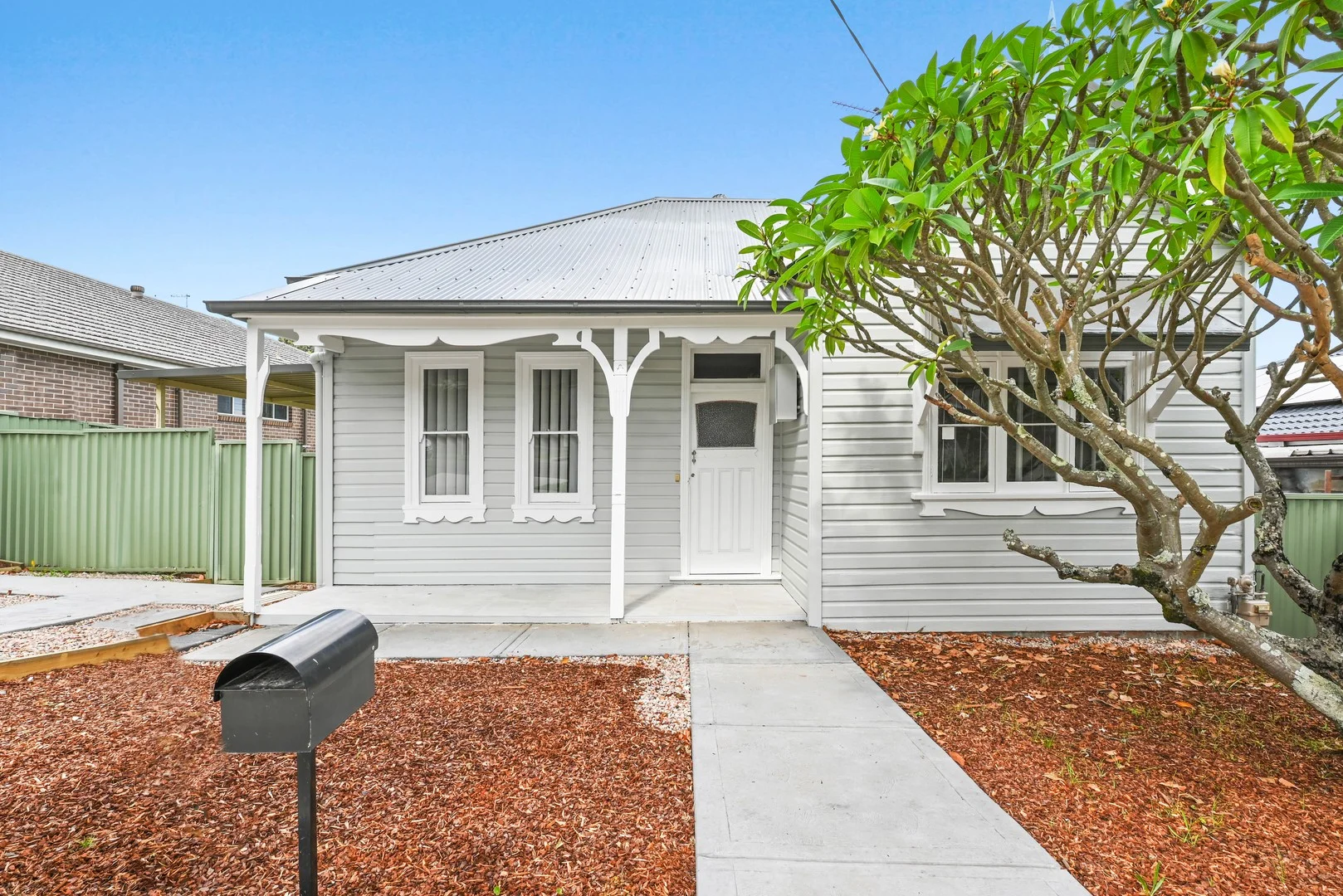 9 Newman St, Mortdale NSW 2223