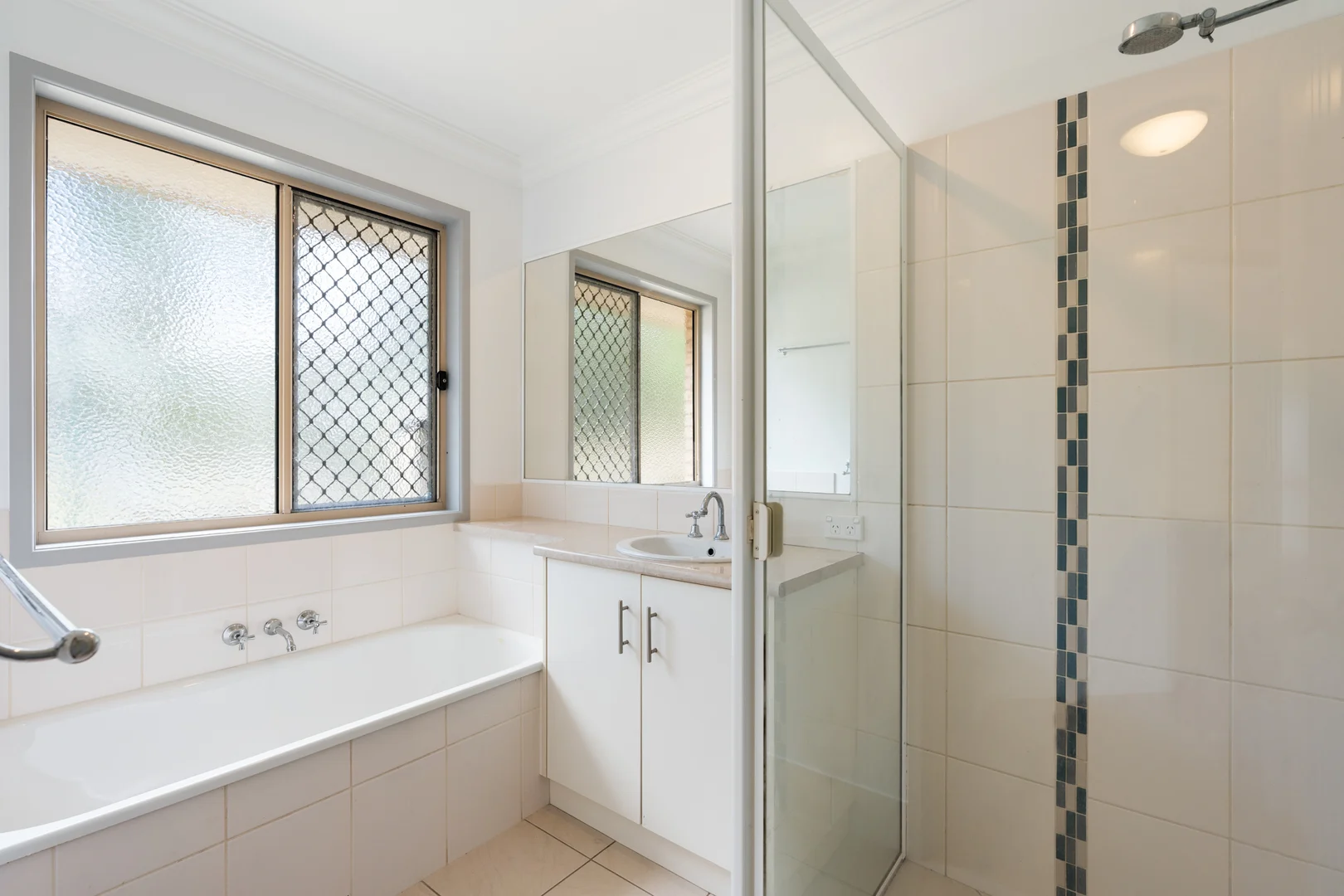 Additional image 7 of 8 Jackson Court, Crows Nest QLD 4355