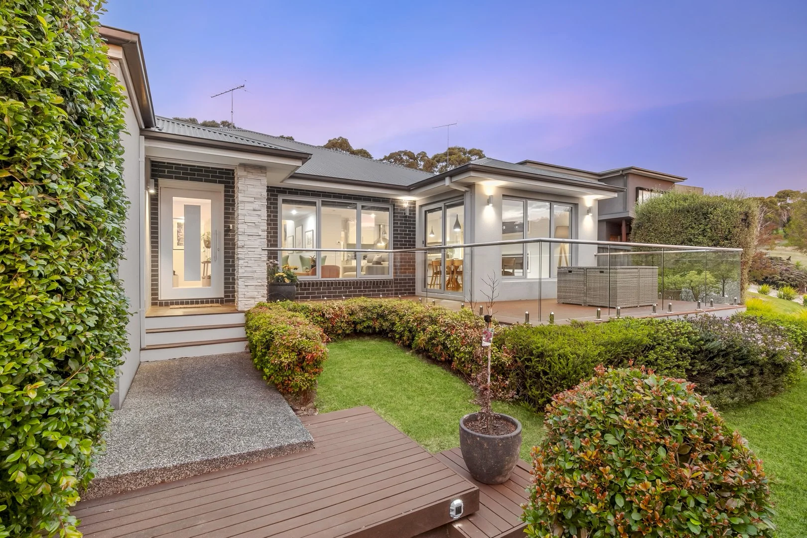6 Meadow Court, Highton VIC 3216