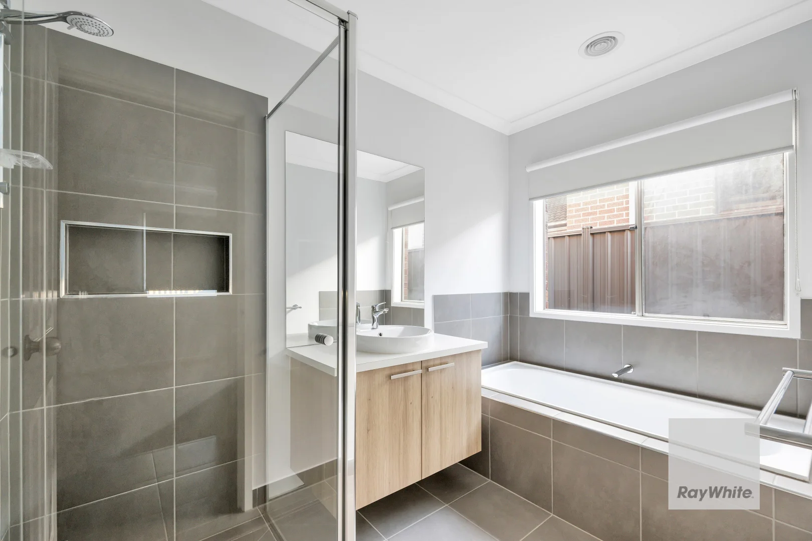 Additional image 8 of 15 Azadi Crescent, Strathtulloh VIC 3338