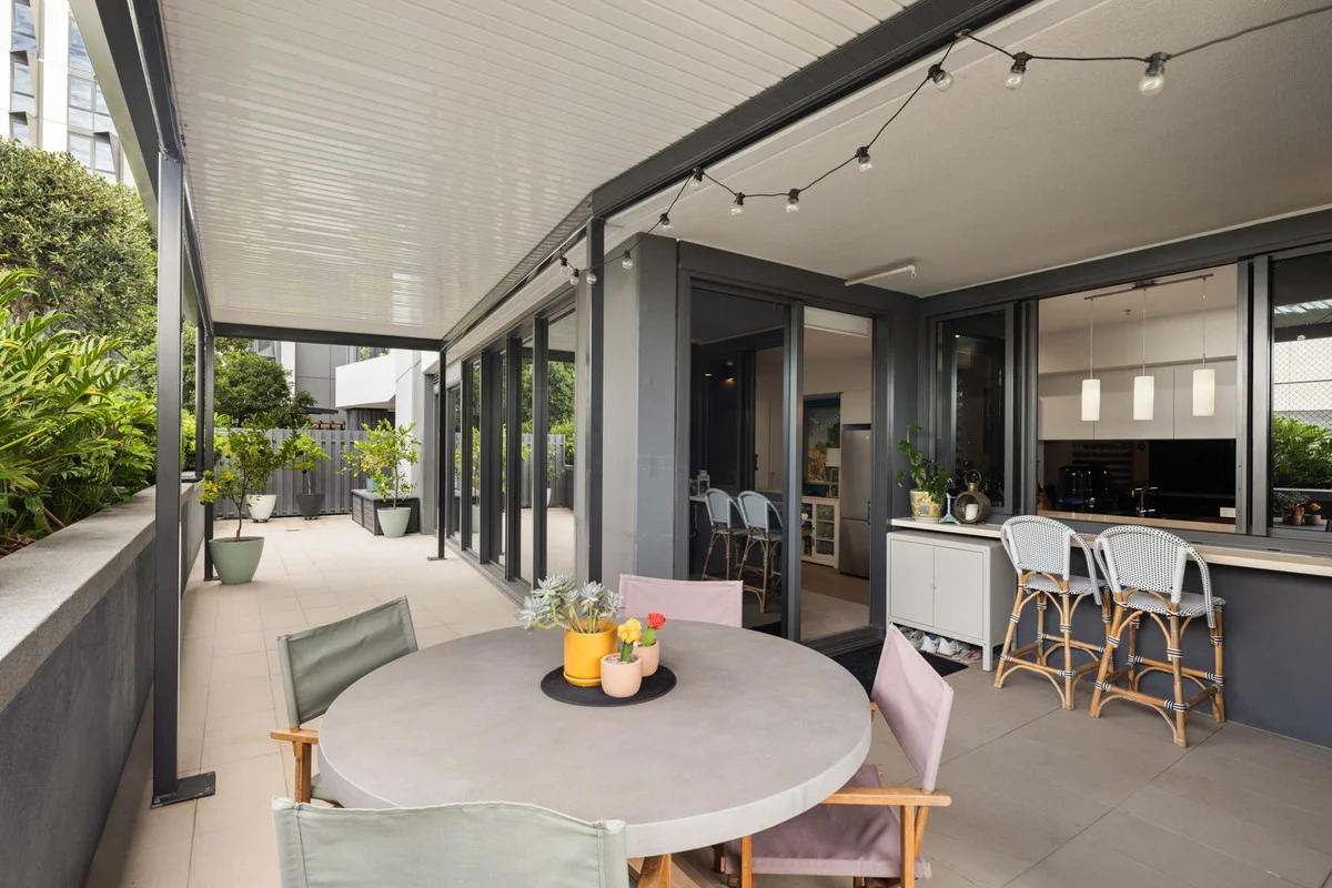 10407/300 Old Cleveland Road, Coorparoo QLD 4151 photo 2