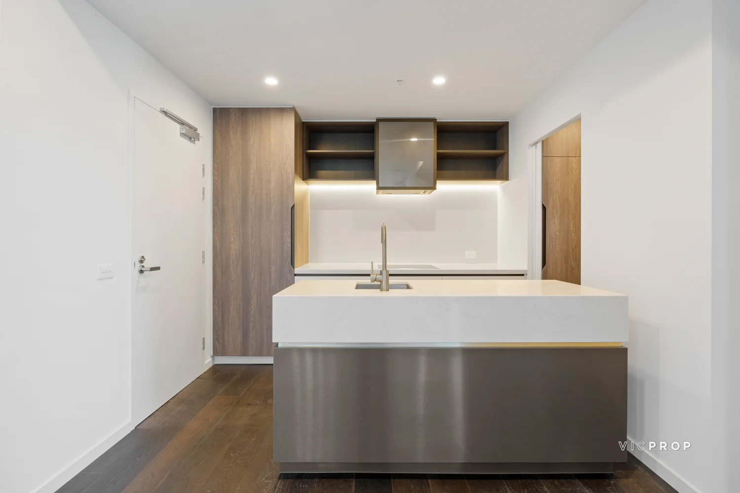 Additional image 2 of 3207/119 A'Beckett Street, Melbourne VIC 3000