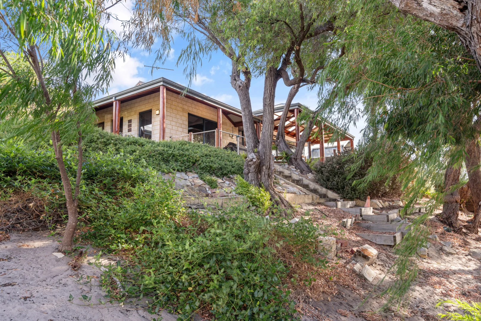 Additional image 19 of 2 Koomal Close, Peppermint Grove Beach WA 6271