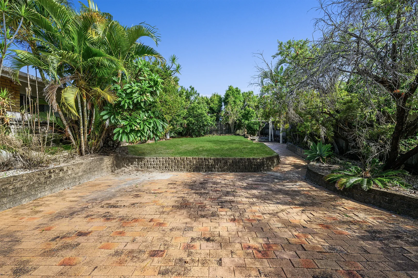 Additional image 11 of 24 Twenty Seventh Avenue, Palm Beach QLD 4221