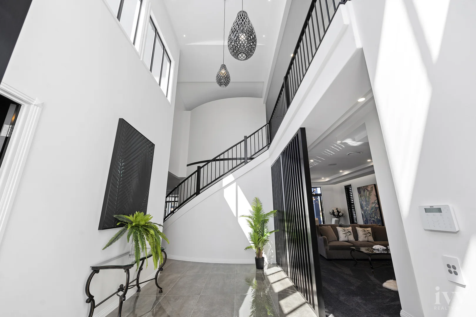 Additional image 6 of 13 King James Court, Sovereign Islands QLD 4216
