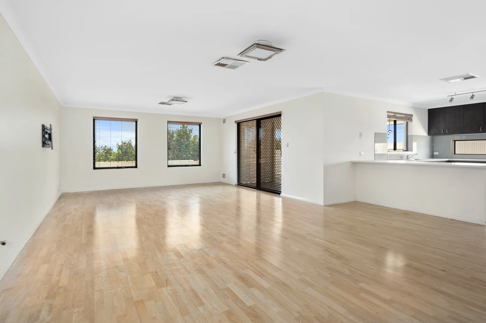 Additional image 2 of 12 Purna Place, Hannans WA 6430