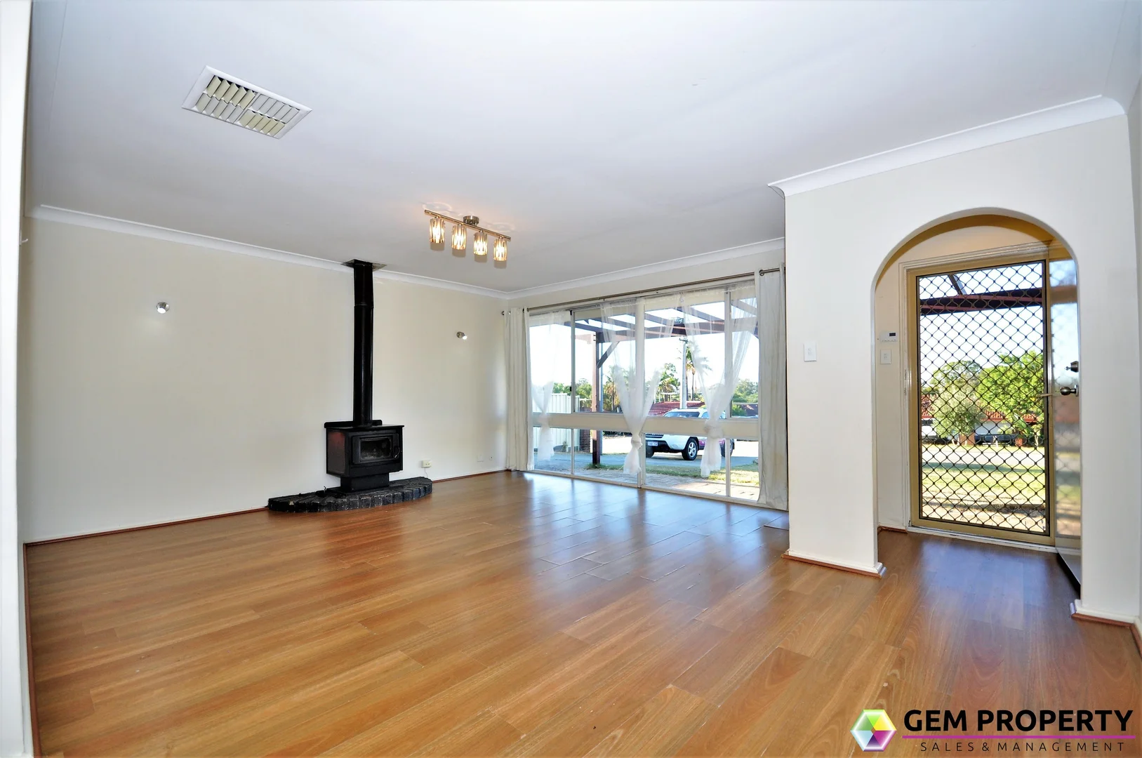 Additional image 3 of 12 Madden Way, Parmelia WA 6167