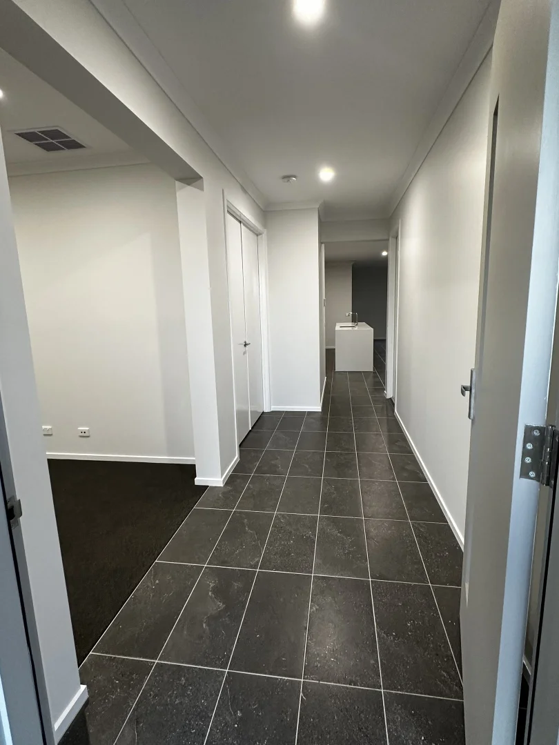 Additional image 5 of 7 Herens Road, Clyde North VIC 3978