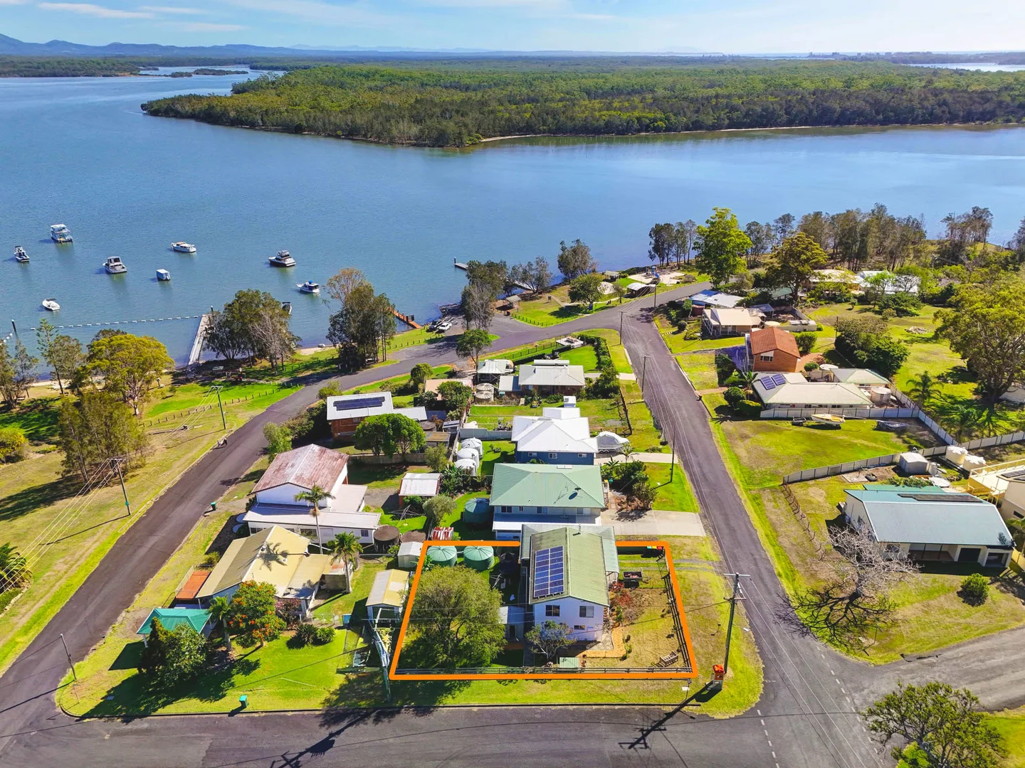 Additional image 3 of 11 Moorooba Road, Coomba Park NSW 2428