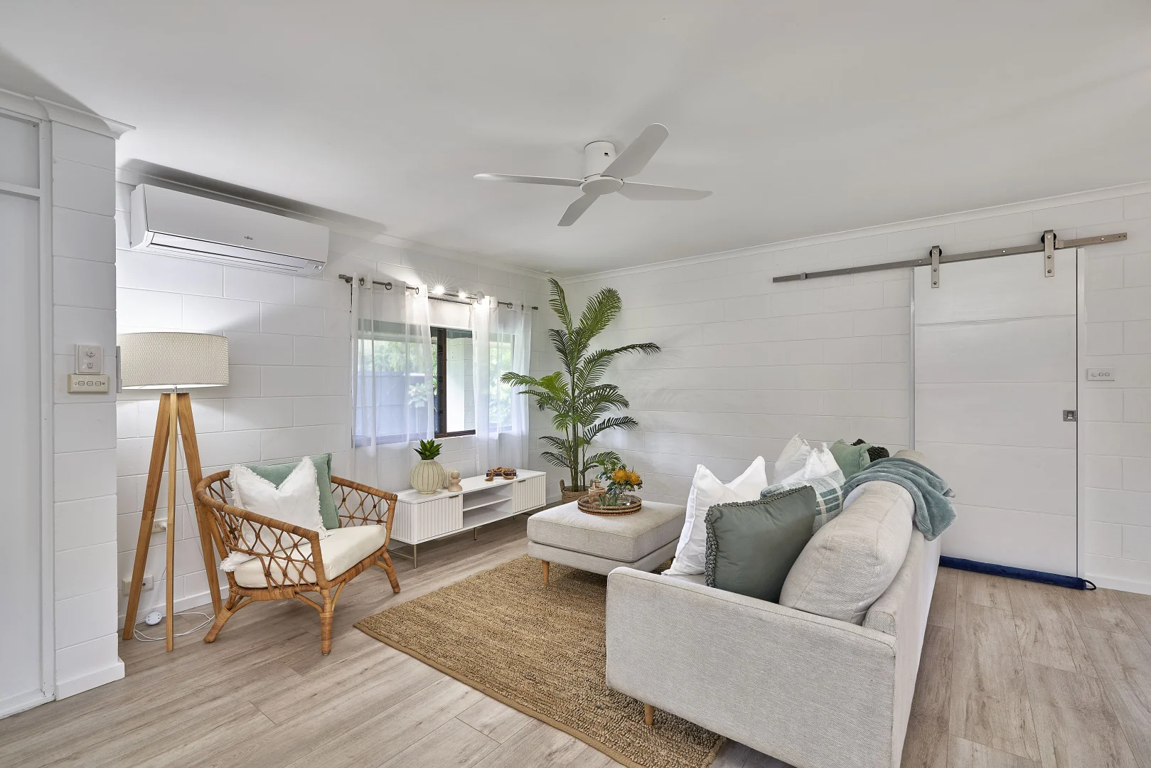 Additional image 3 of 425 Varley St, Yorkeys Knob QLD 4878