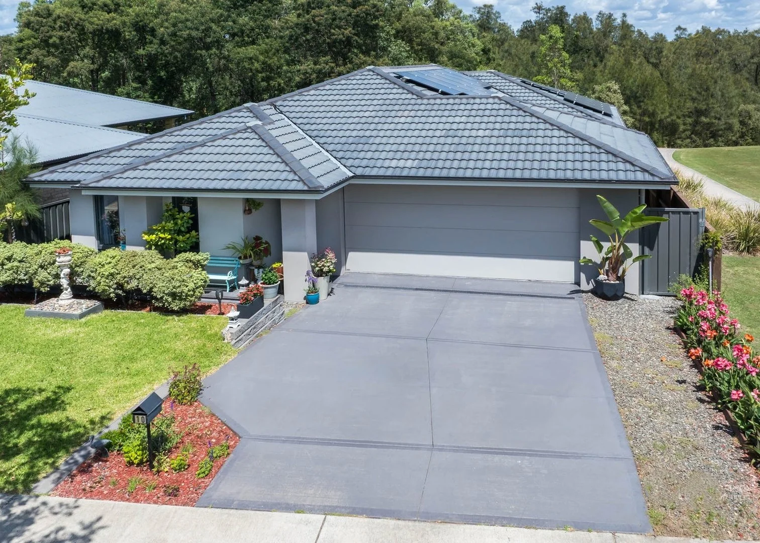 10 Grand Parade, Rutherford NSW 2320