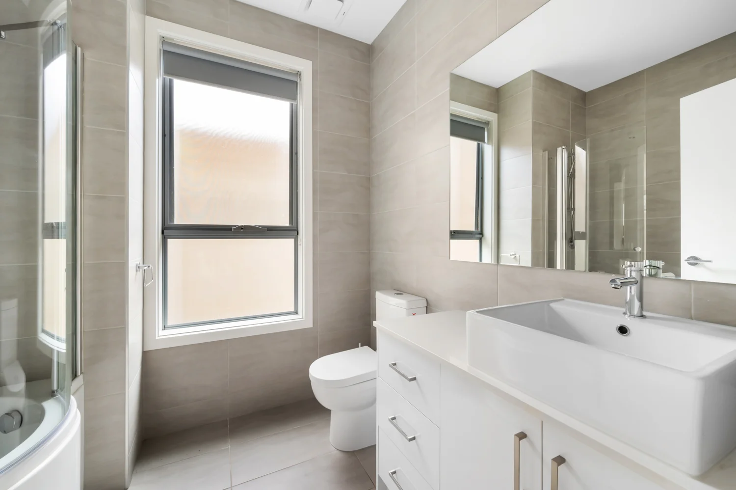 Additional image 8 of 2/66 Blenheim Road, Newport VIC 3015