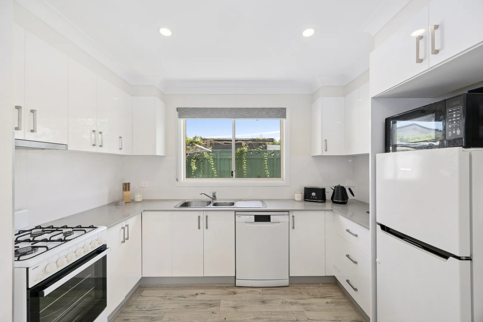 Additional image 9 of 14 & 14a Fran Avenue, Berkeley Vale NSW 2261