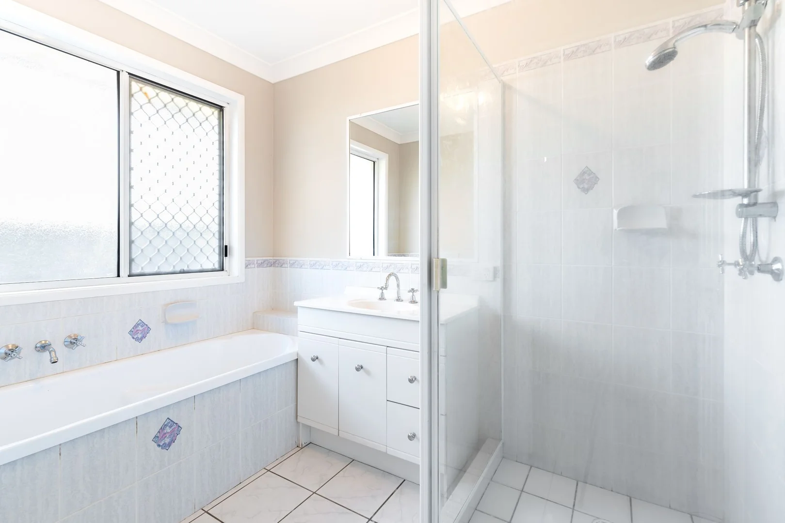 Additional image 7 of 5 Oakblue Crescent, Kallangur QLD 4503