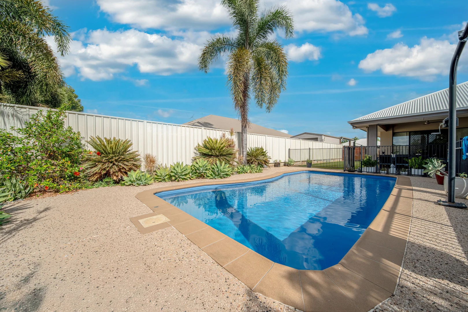11 Coldstream Street, Emerald QLD 4720 photo 2