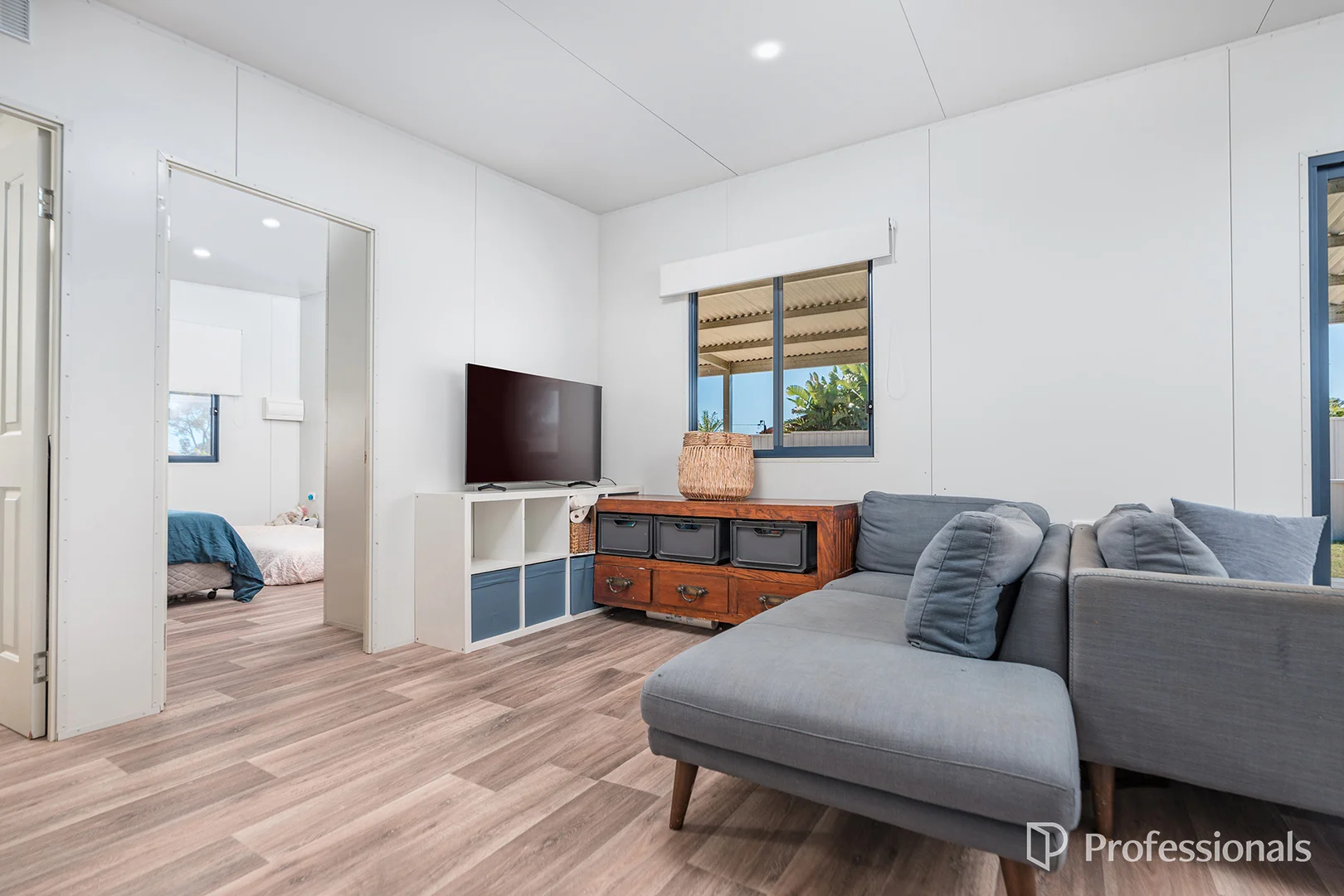 12 Goldsworthy Crescent, Spalding WA 6530 photo 4