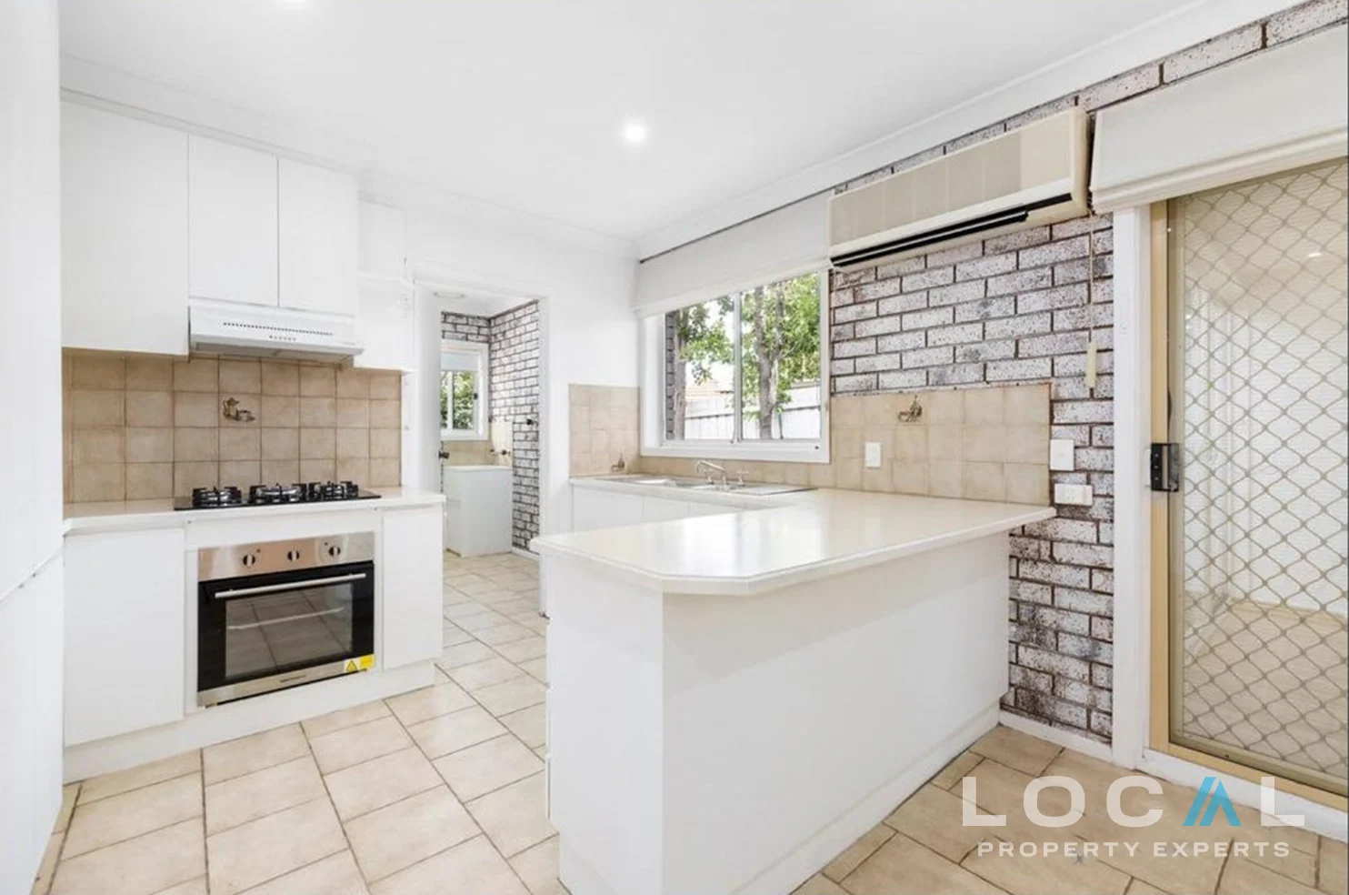 Additional image 3 of 3/227 Greaves Street North, Werribee VIC 3030
