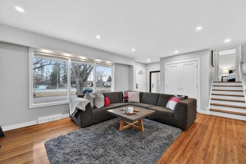 Additional image 8 of 8027 Elbow Drive SW, Calgary, AB, T2V 1K5