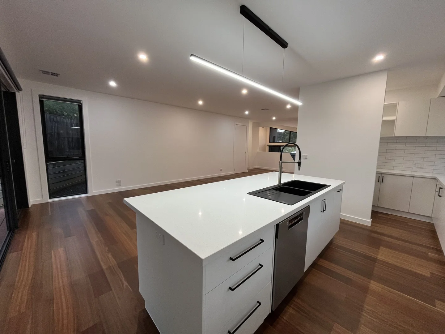 Additional image 2 of 2/21 Warrington Crescent, Wattle Glen VIC 3096