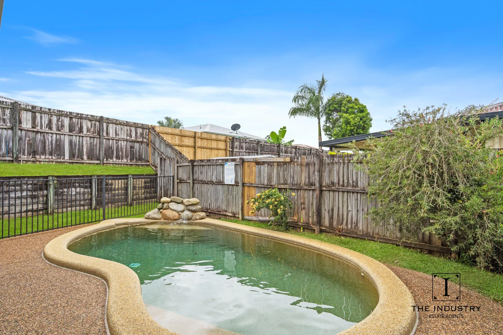 Additional image 2 of 11 Finniss Crescent, Bentley Park QLD 4869
